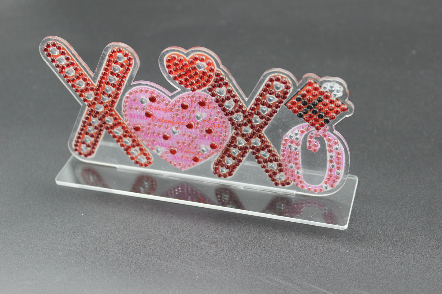 XOXO 5D Diamond Art Stand with Hearts and Packages