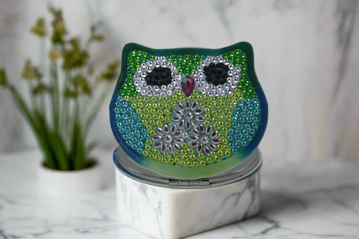 Cutest Ever Owl Shaped/Round Green Owl Compact Mirror