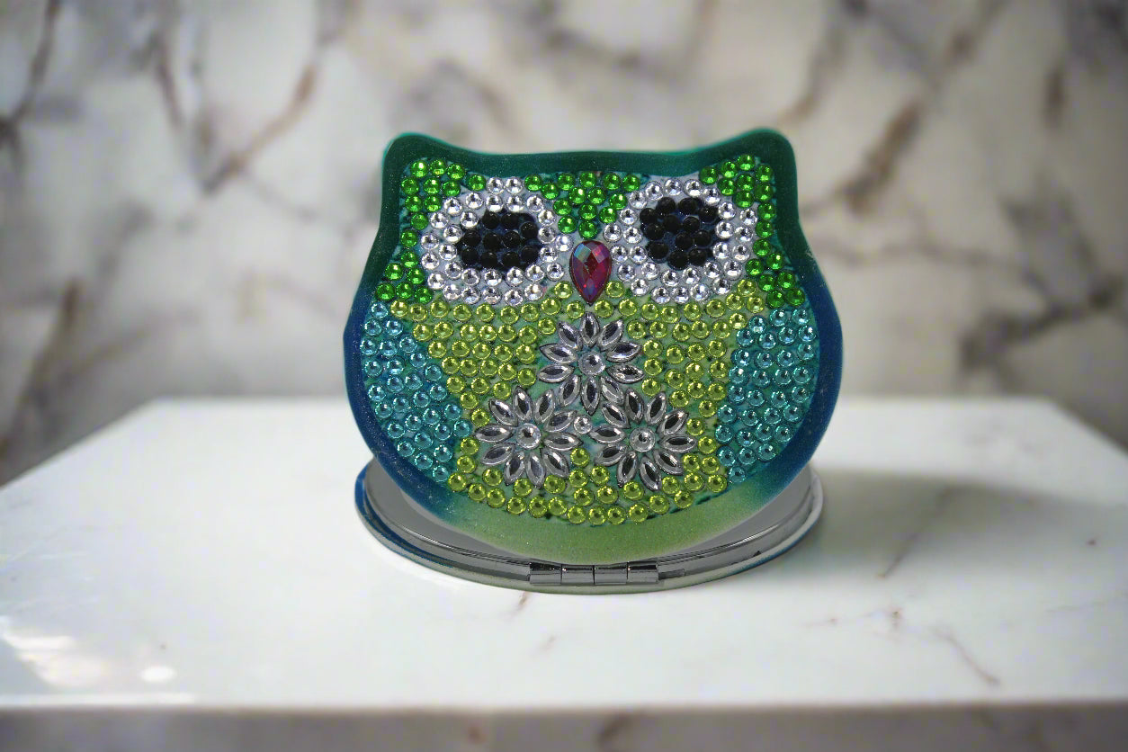 Cutest Ever Owl Shaped/Round Green Owl Compact Mirror