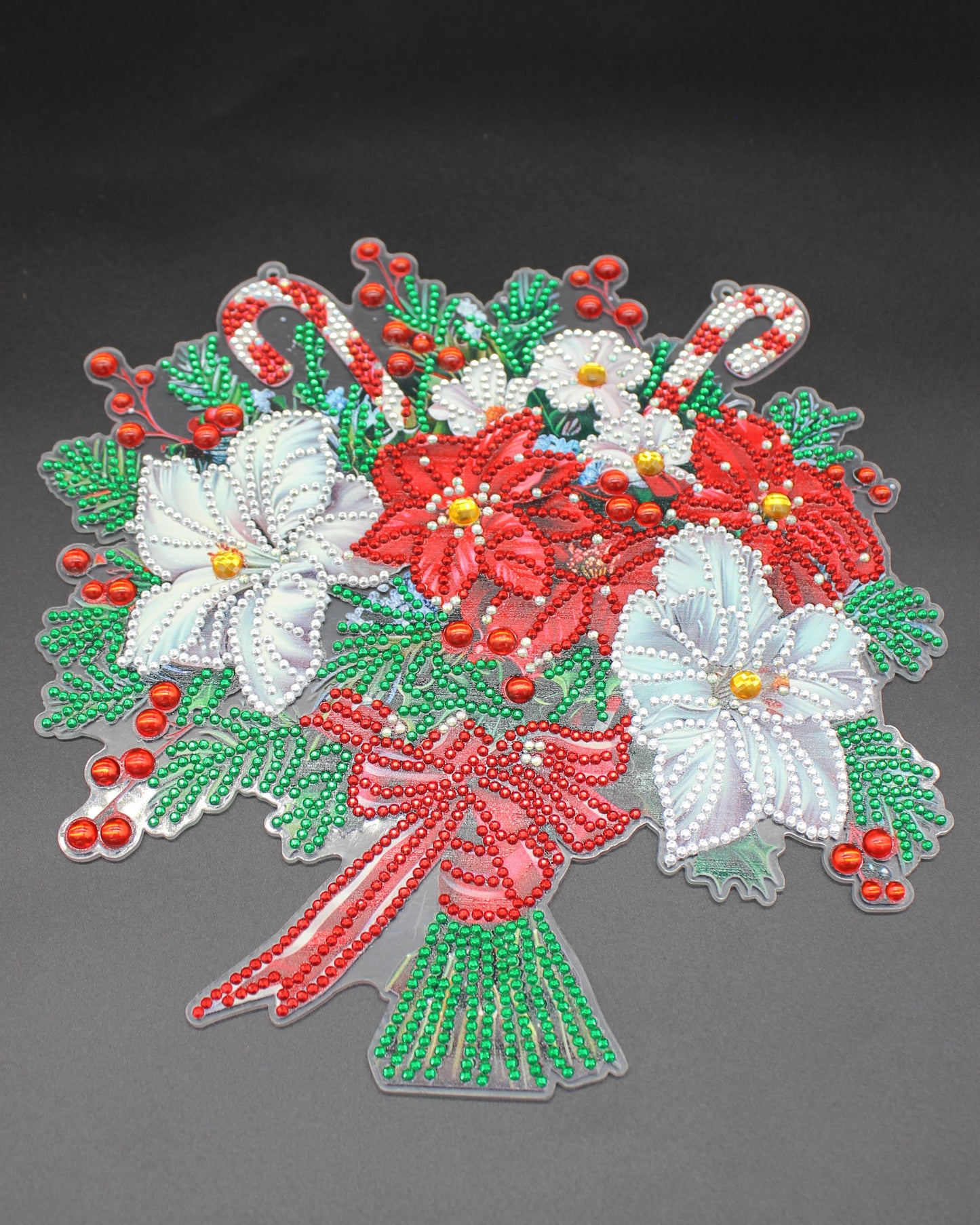 Hanging Diamond Art Poinsettias Are Gorgeous and a Stunning Present for a Family, Mom, Dad or Even Hanging in Your Kitchen.