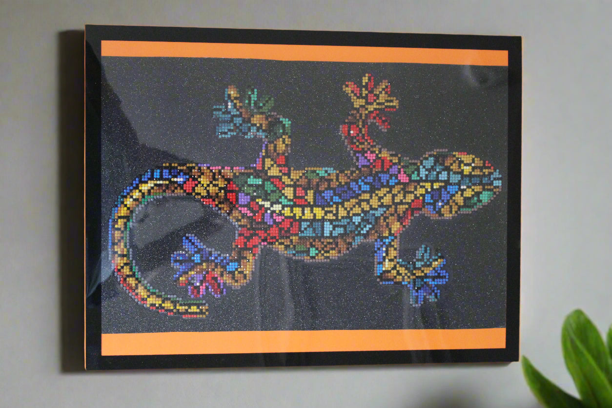 Exquisite Multi-colored Diamond Art Lizard