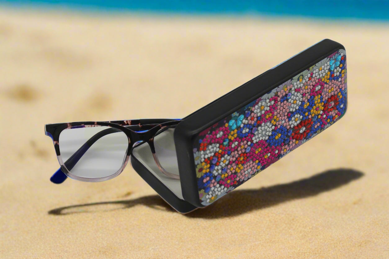 Brilliantly Adorned Diamond Art Colored Floral Eye Glass Case