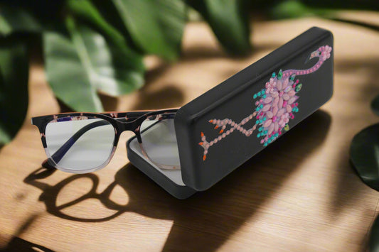 Brilliantly Adorned Diamond Art Pink Flamingo Eye Glass Case