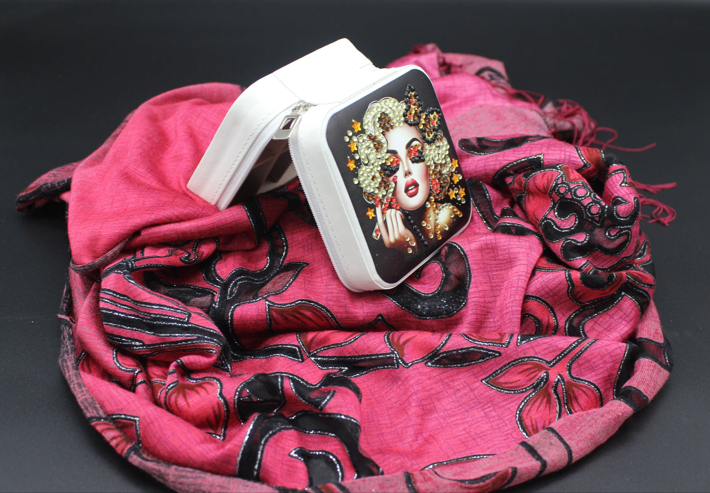 Portable Square Diamond Art Jewelry Storage Box with Marilyn Monroe Surrounded by Silver Red and Clear Crystals