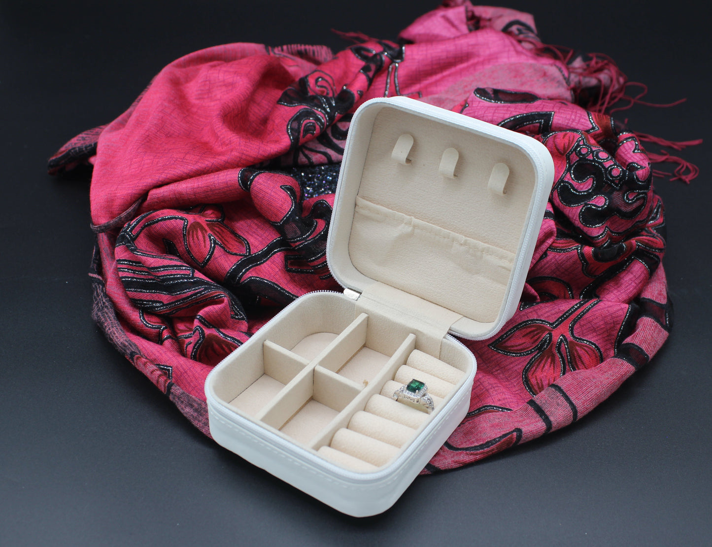 Portable Square Diamond Art Jewelry Storage Box with Marilyn Monroe Surrounded by Silver Red and Clear Crystals