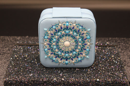 Portable Square Diamond Art Spiral Jewelry Storage Box with White, Silver, and Blue Gems