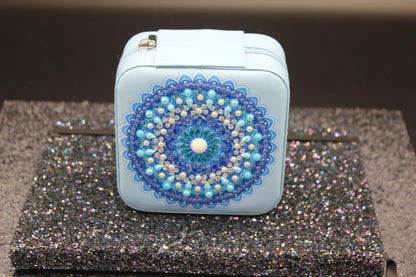 Portable Square Diamond Art Jewelry Storage Box with White, Silver, and Blue Gems