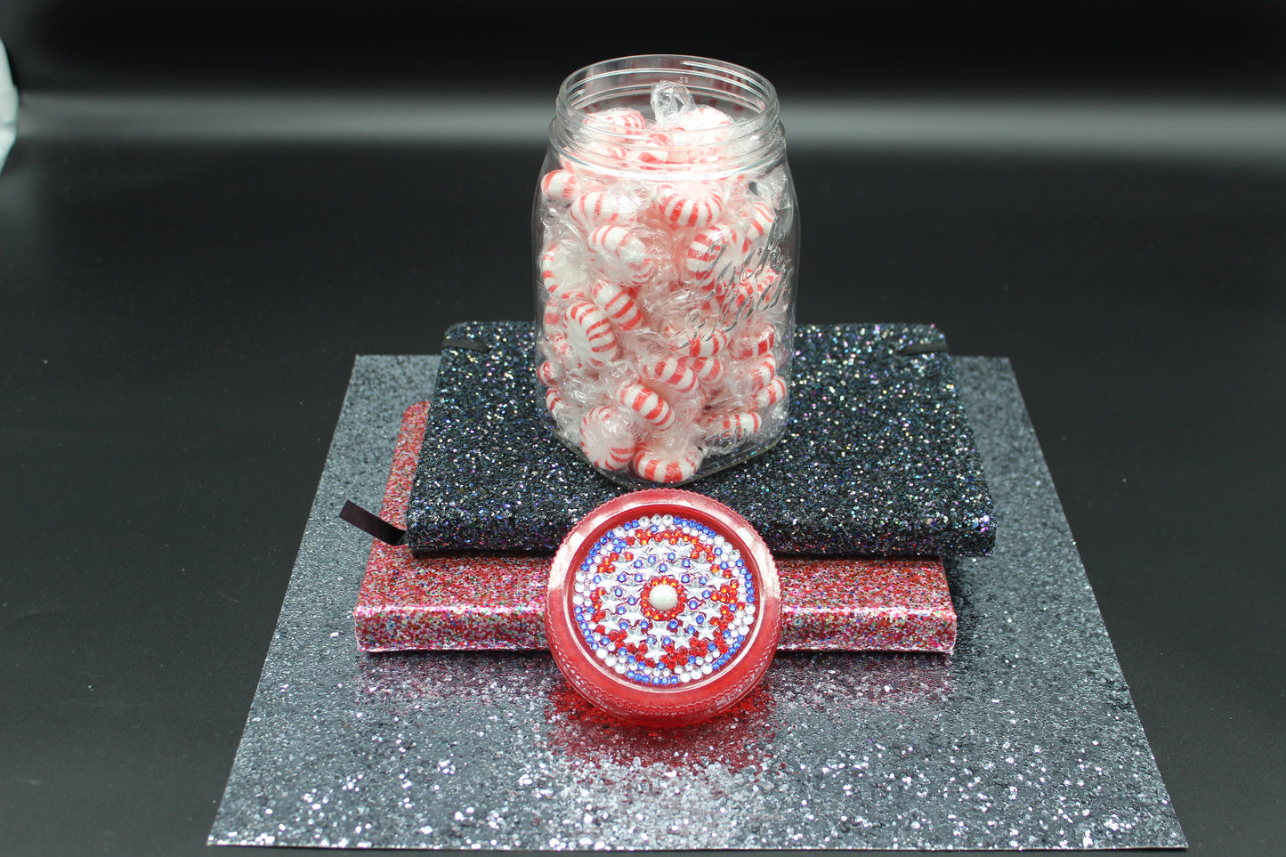Diamond Art Custom Design Plastic Mason Jar with Custom Design Red Lid with Red and White and Blue Stones