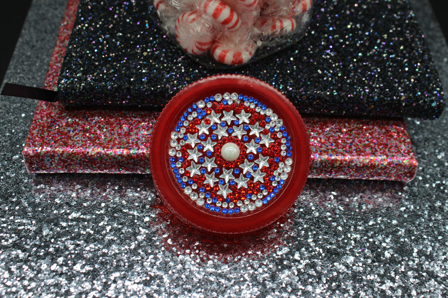 Diamond Art Custom Design Plastic Mason Jar with Custom Design Red Lid with Red and White and Blue Stones