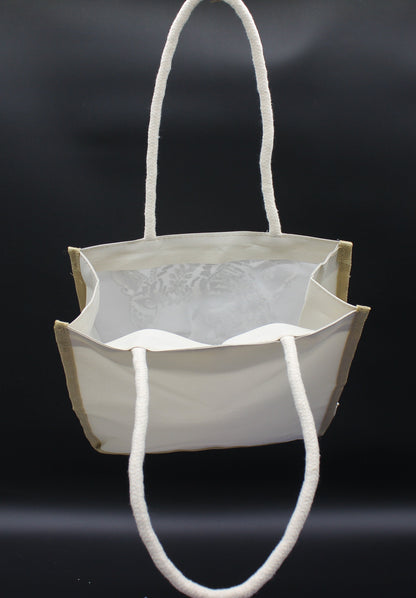 Canvas Bag with Majestic Albino Lioness