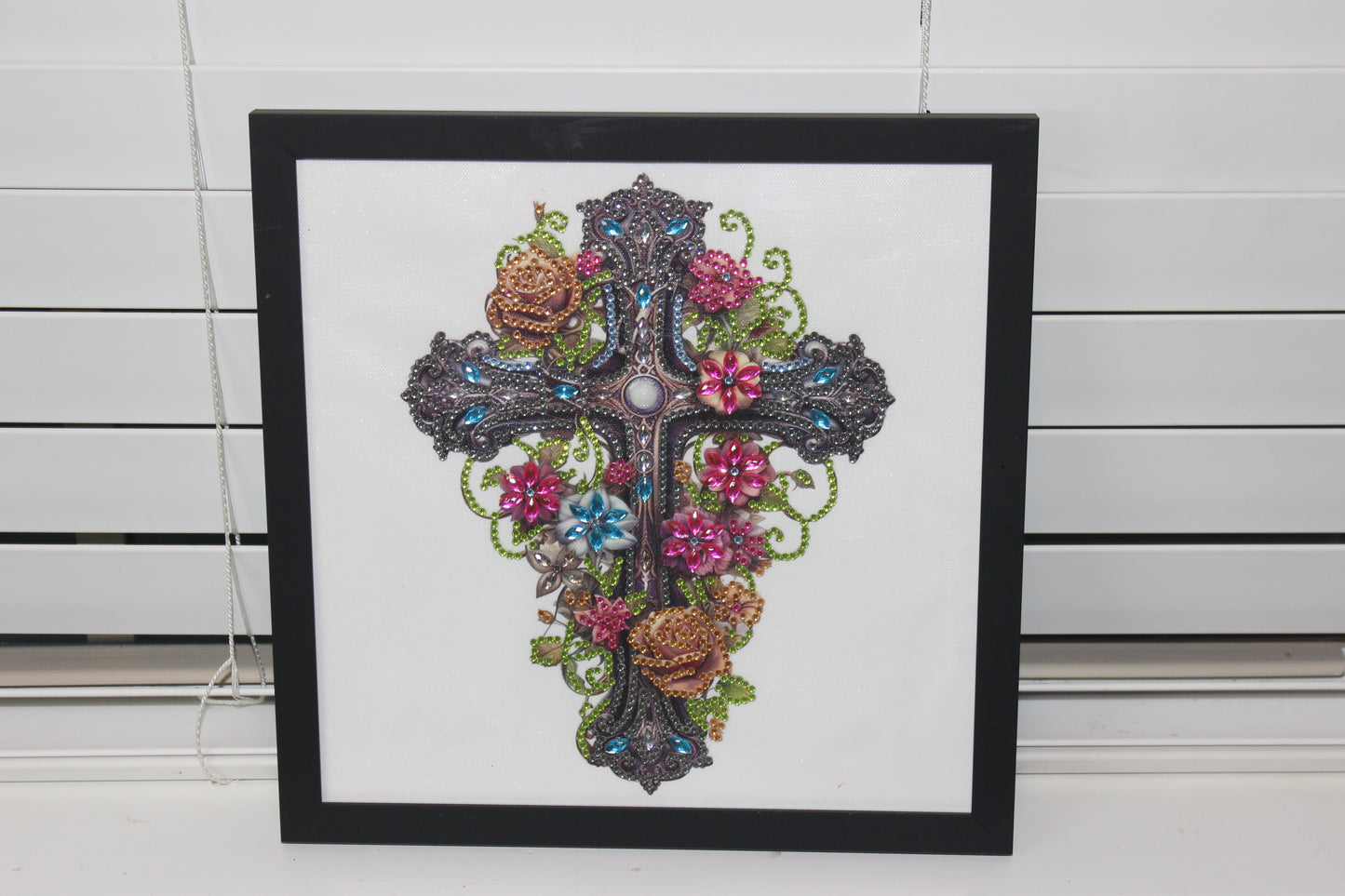 Gorgeous Diamond Art Framed Picture of Religious Cross