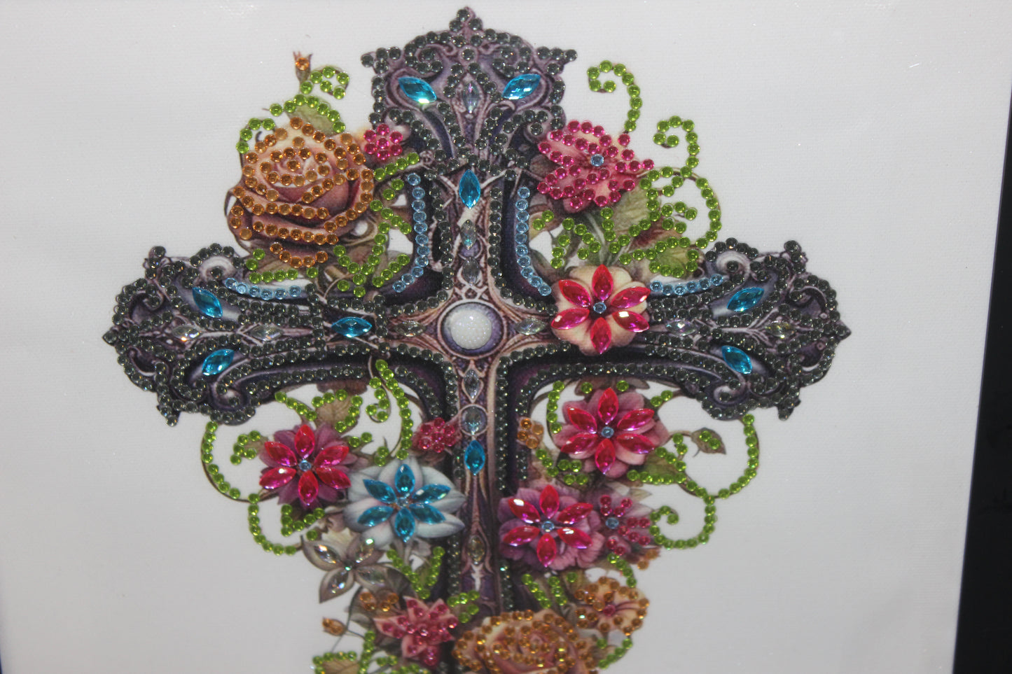 Gorgeous Diamond Art Framed Picture of Religious Cross