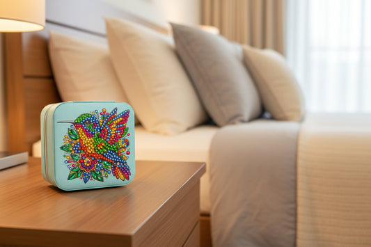 Portable Diamond Painting Jewelry Box Teal with a Multi colored Hummingbird