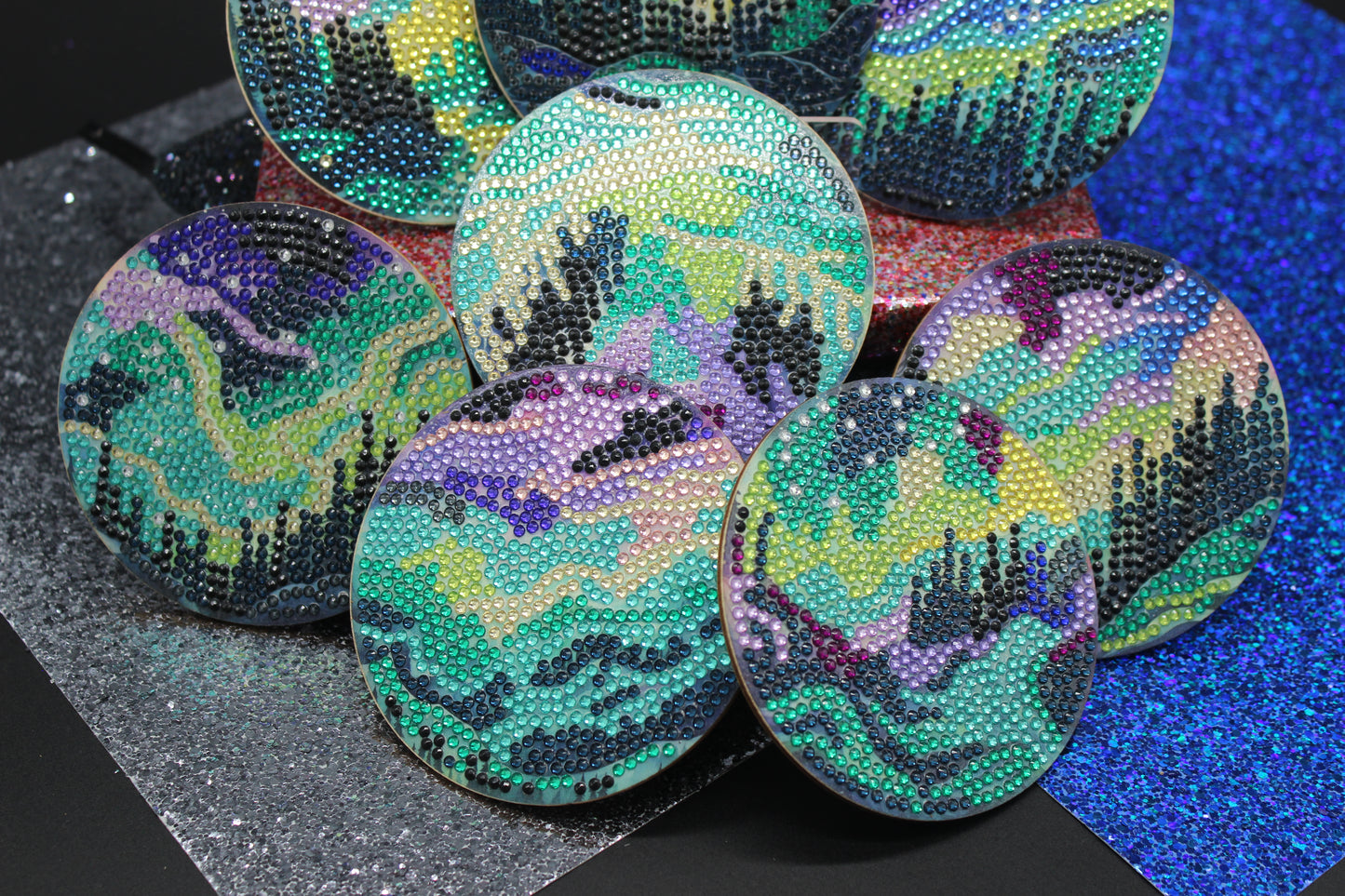 Great Colorful Aurora Borealis (8pcs) Coaster set with Metal Stand