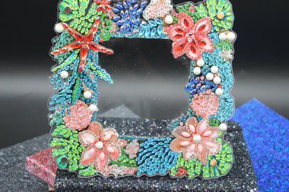 Diamond Art Clear Frame With a Ocean and Flower Motif